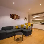 Afthonia Mamaia Nord 公寓式酒店 那沃达利
